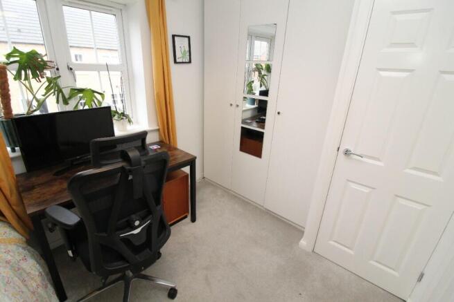 2 bed Terraced to rent Image 10