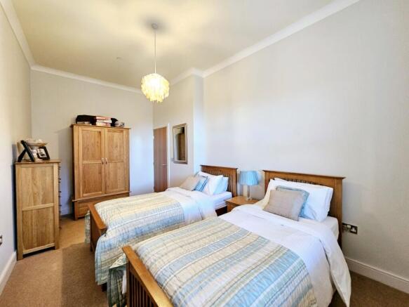 2 bed Flat for sale Image 9