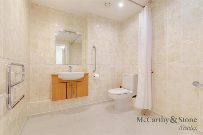 1 bed Apartment for sale Image 12