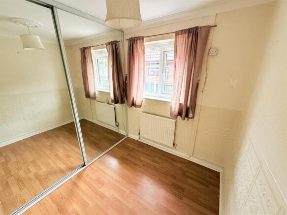 3 bed Detached Bungalow for sale Image 11
