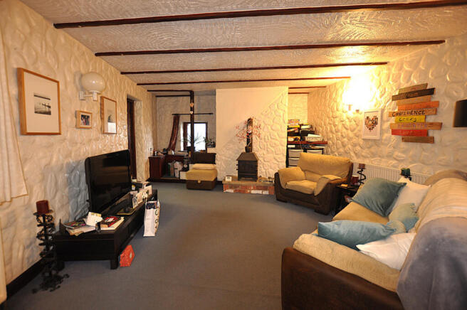 7 bed Mews for sale Image 6