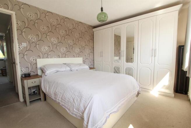 Bedroom One (2).jpg