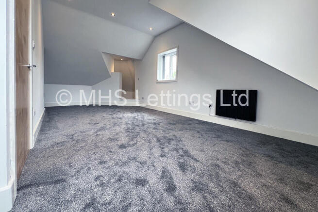 3 bed Detached to rent Image 8