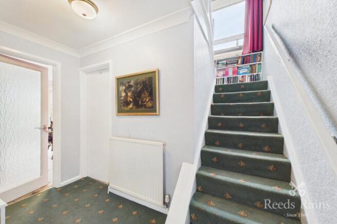 4 bed Detached for sale Image 8