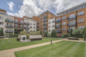 Flat 39 Earlsfield House, Royal Quarter, Seven Kings Way, Kingston Upon Thames KT2 5BG