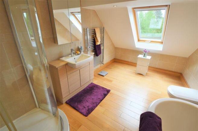 ensuite (to ma...