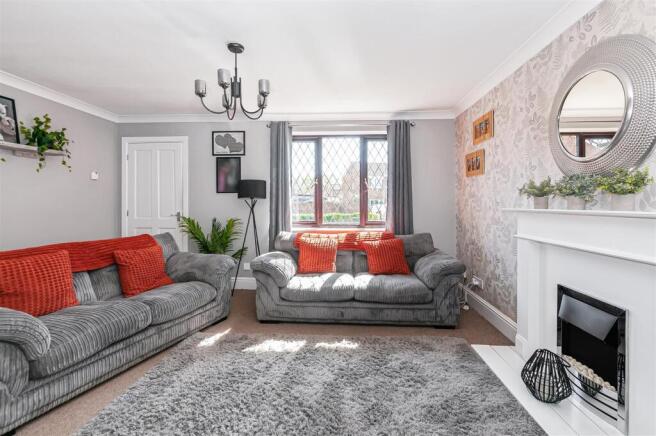 3 bed Detached for sale Image 7