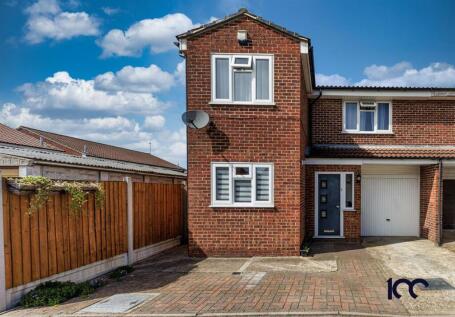 Gascoyne Close, Romford, RM3