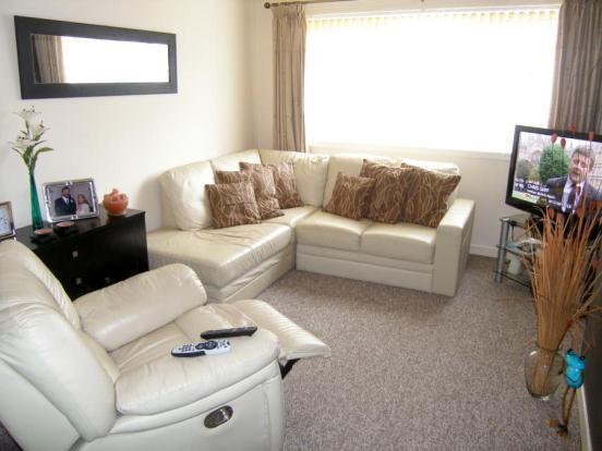 Lounge 1