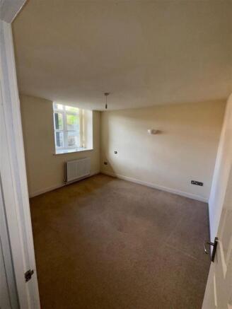 2 bed Apartment for sale Image 6