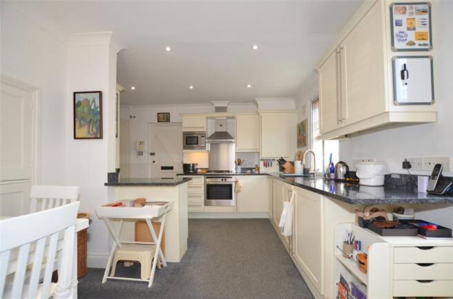 Kitchen/Breakfast Rm