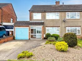 27, St Augustin Way, Daventry NN11 4EG