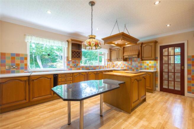 3 bed Detached for sale Image 4