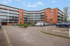 57, Chatham House, Racecourse Road, Newbury RG14 7GJ