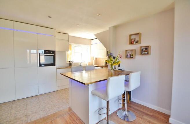Kitchen / breakfast 