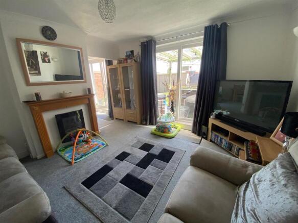 living room 1.jpg