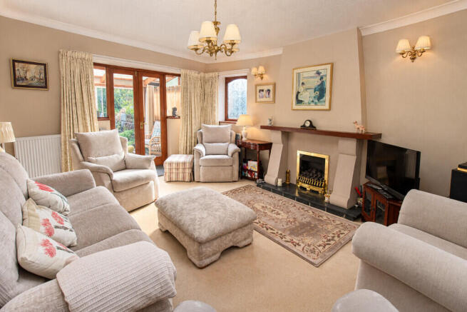 Lounge 2