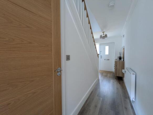 4 bed Detached for sale Image 5