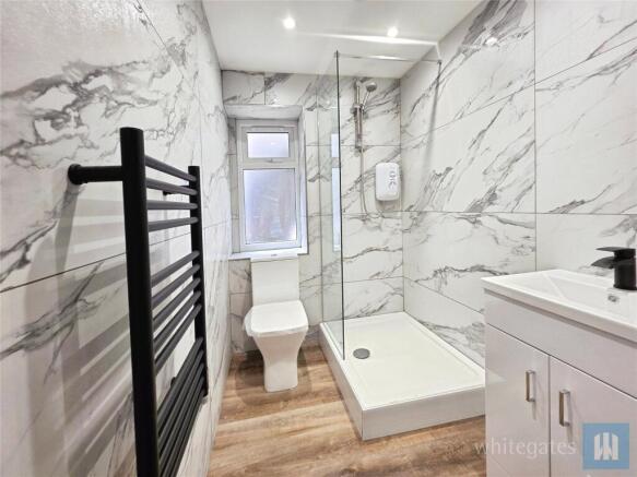 2 bed Apartment to rent Image 11