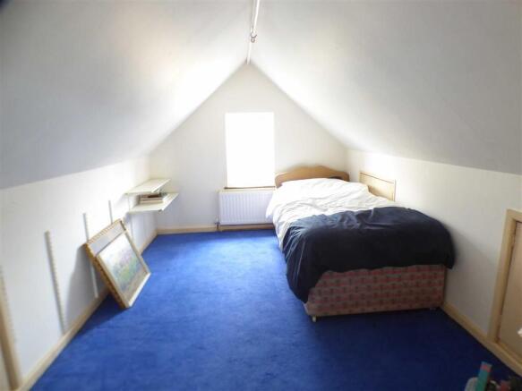 PLAY ROOM/STUDY ROOM