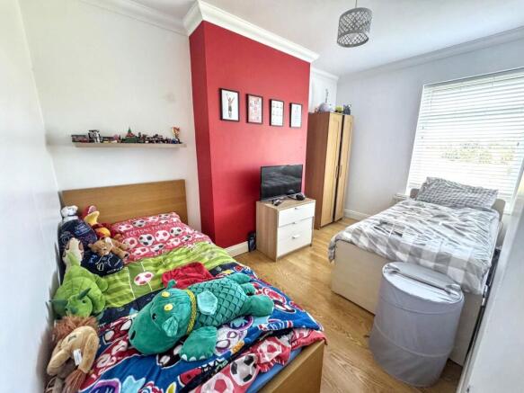 Photo 16
