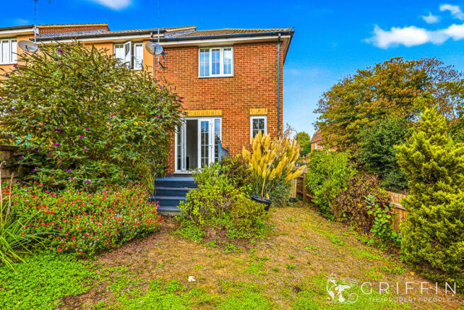 St Stephens Crescent, Chadwell St Mary, RM16 photo 4