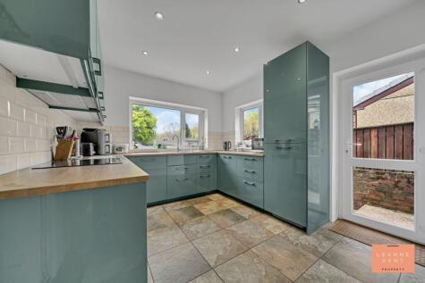Forge Road, Machen, CF83