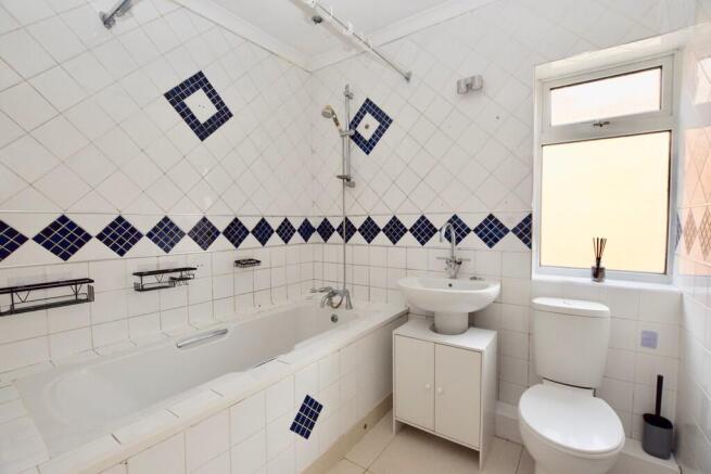 2 bed Terraced for sale Image 9