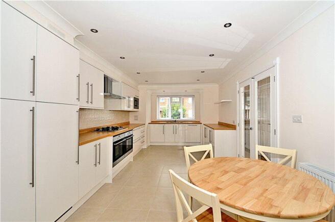 Kitchen / Dining Roo