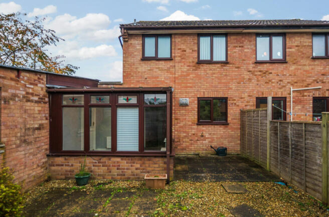 5 Oak Crescent