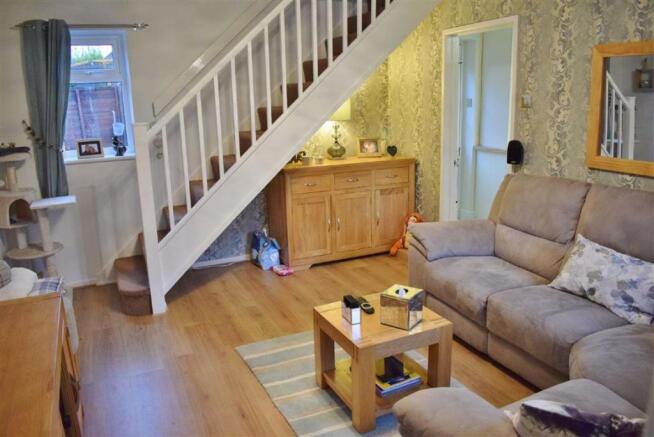 Lounge Reverse