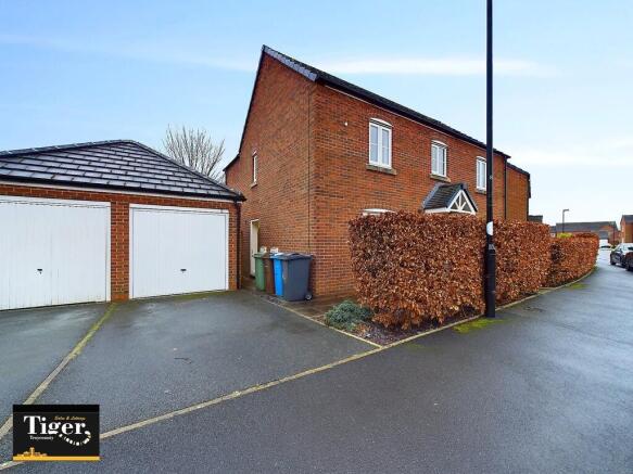 CAM02176G0-PR0441...