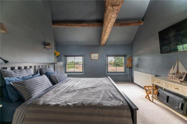 2 bed Apartment for sale Image 11