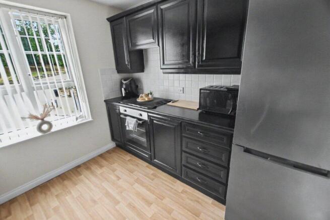 2 bed Apartment for sale Image 3