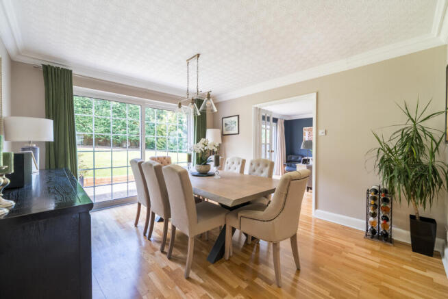 Old Farmhouse Drive, Oxshott, KT22 photo 4