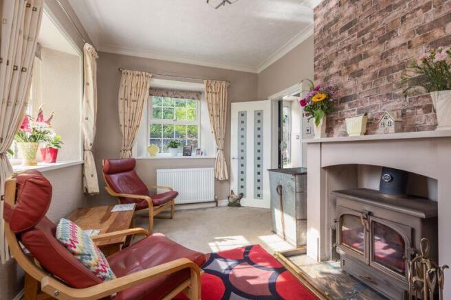 8 bed Detached for sale Image 5
