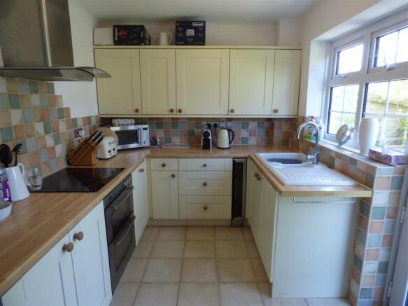 Kitchen.JPG