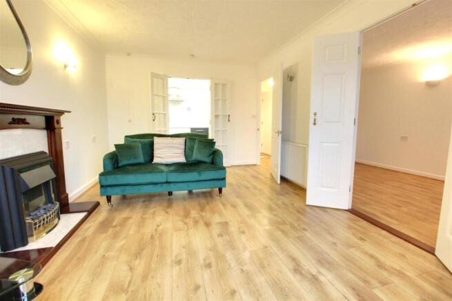 Haldenby Court, West End, Swanland photo 4
