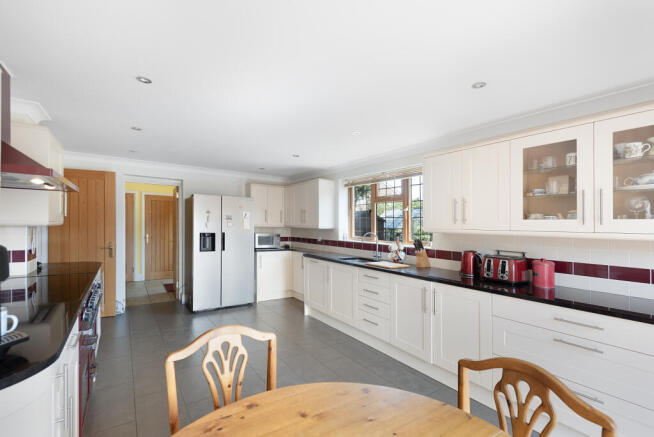 Kitchen/Breakfast