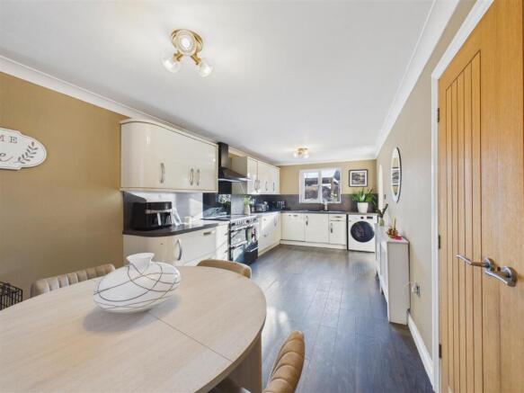 Dining Kitchen