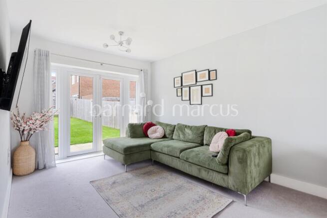Isabella Walk, Tadworth photo 4