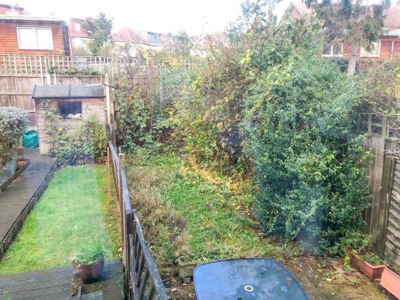 Garden LR bright