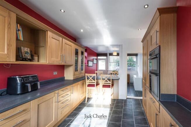 193 Tonbridge Rd, ME18 5NY 004.jpg