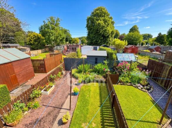 Eastern Crescent, Kilbirnie garden shot