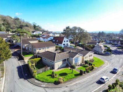 Ringwood Grove, Milton - QUALITY BUNGALOW