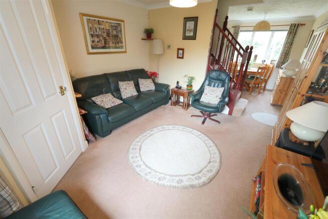 QW Lounge Area ii.JPG