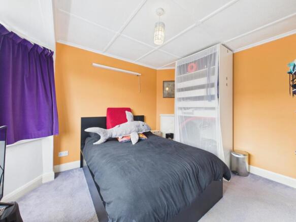 Double bedroom1 2.jpg