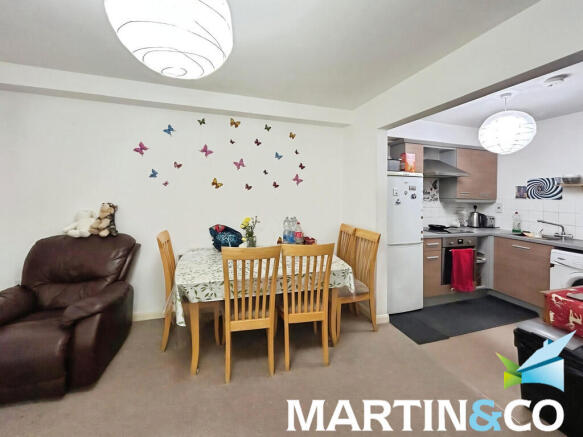 2 bed Apartment for sale Image 7