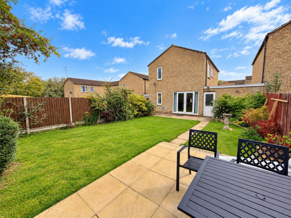 Tettenhall Close, Corby photo 4