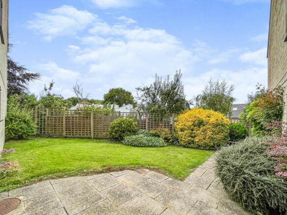 COMMUNAL GARDEN TO F